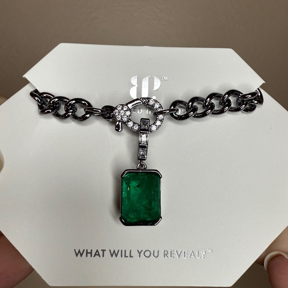 Elegant Green Pendant Necklace with Black Chain